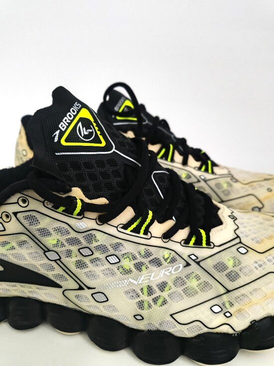Brooks Neuro Running Training main image 6